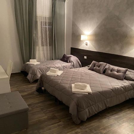 Tiburtina Inn Guest House Рим Екстериор снимка
