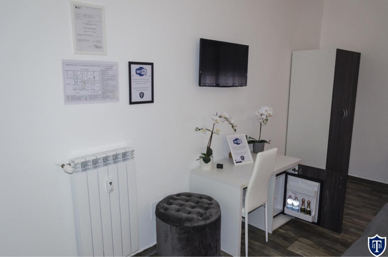 Tiburtina Inn Guest House Рим Екстериор снимка