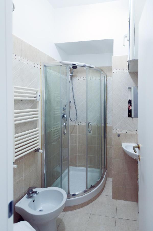 Tiburtina Inn Guest House Рим Екстериор снимка